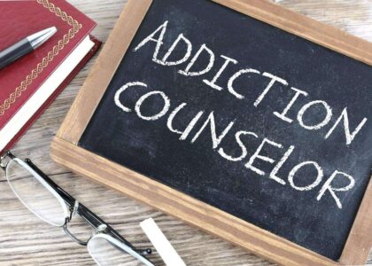 chalkboard-addiction-counselor