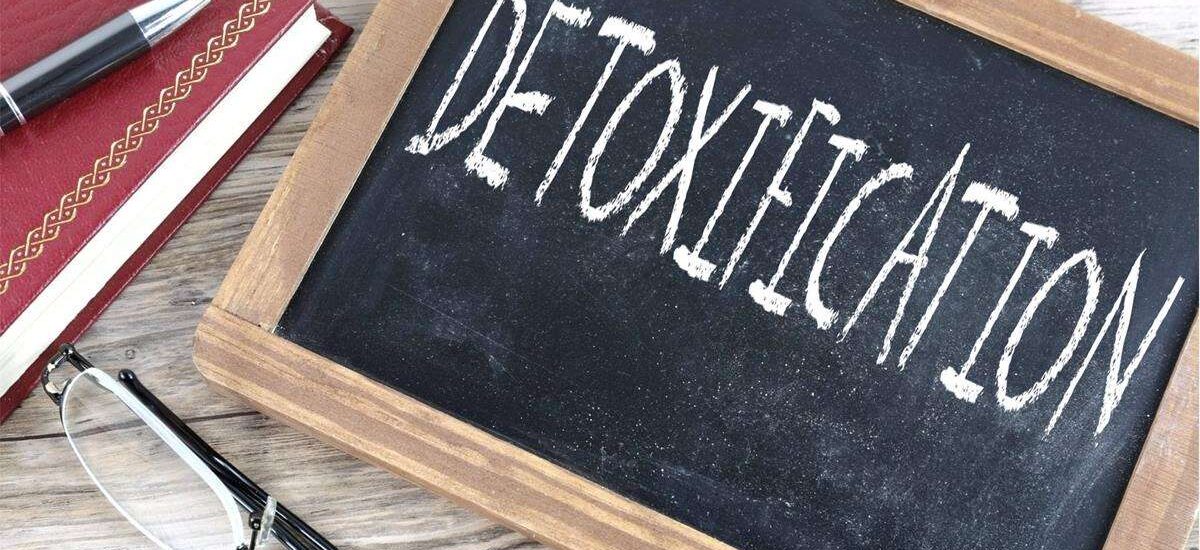 chalkboard-detoxification